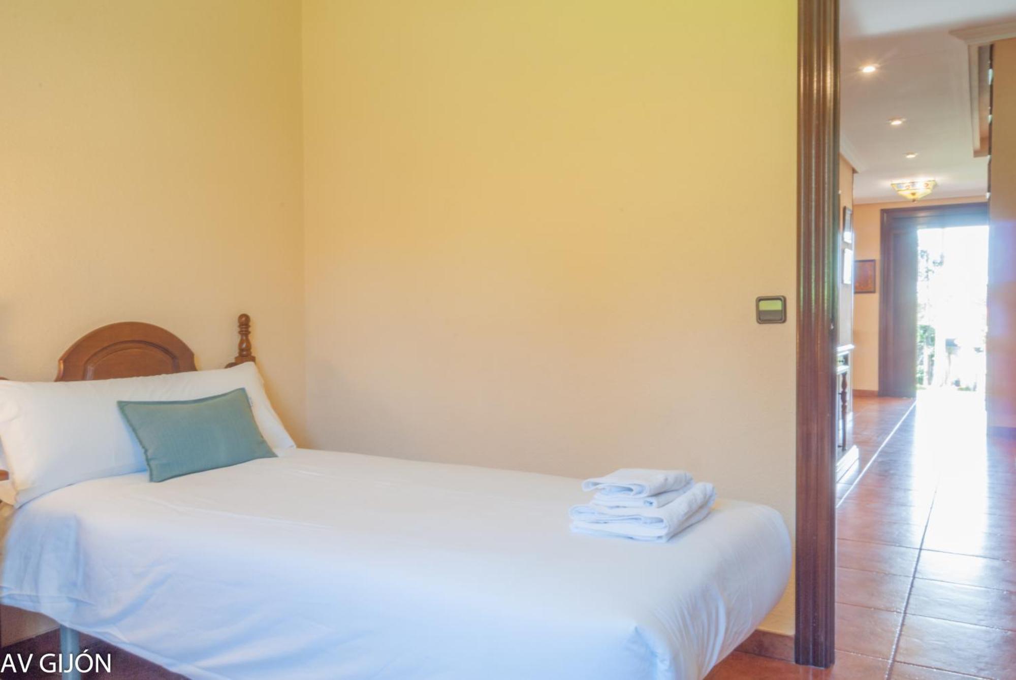 Av Gijon Estanco 252别墅 外观 照片