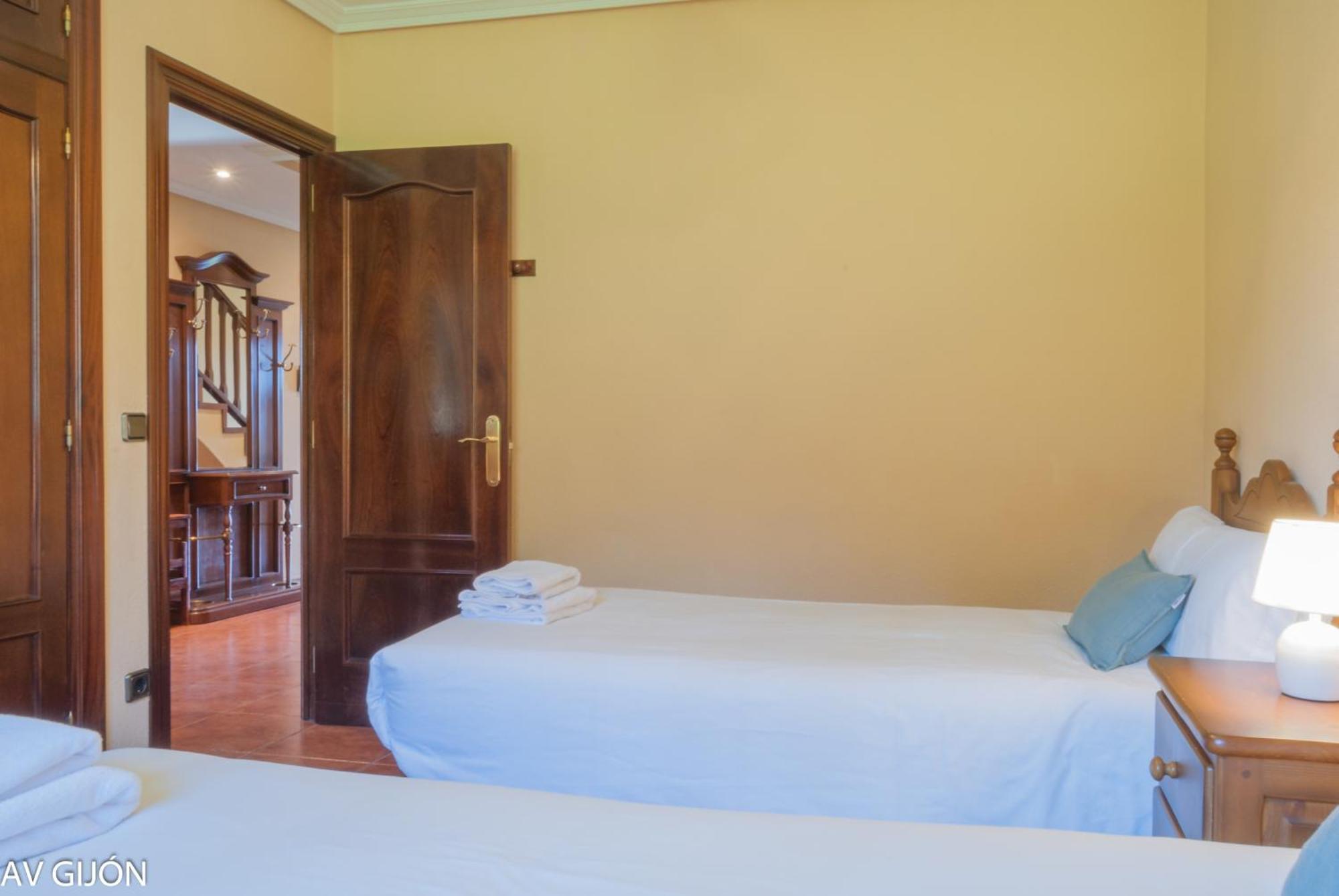 Av Gijon Estanco 252别墅 外观 照片